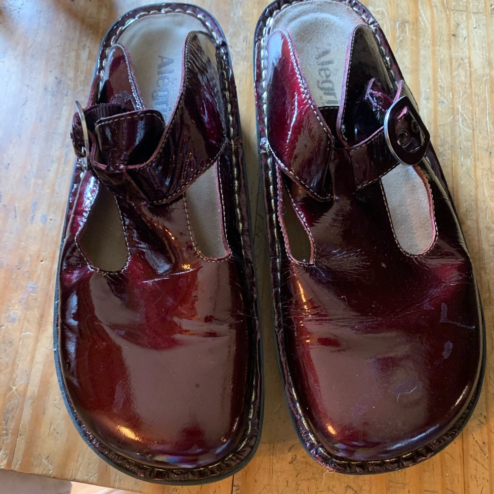 EUC, Alegria Clogs, Size 39 in Ox Blood